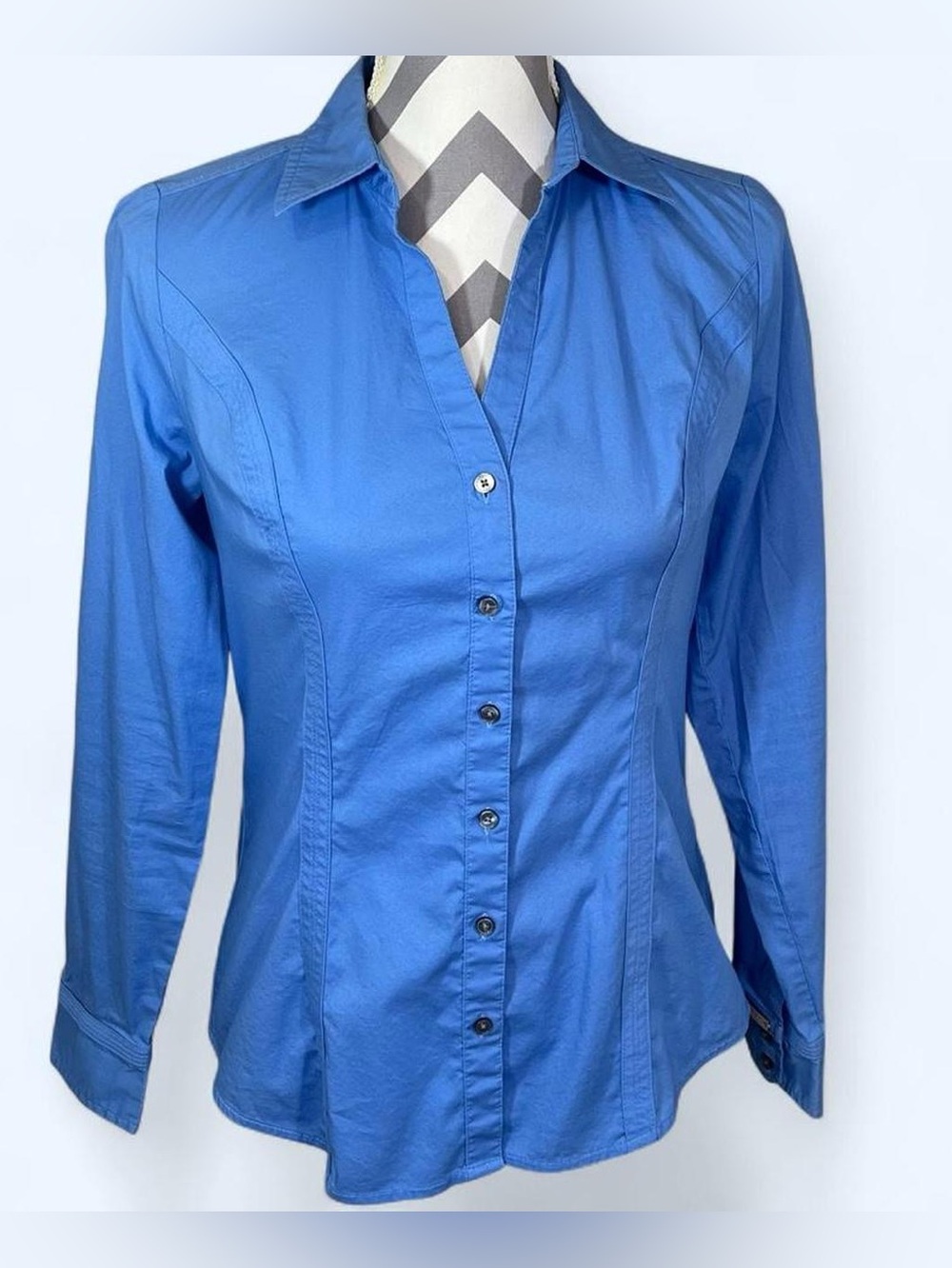 Express Women's Size Small Cornflower Blue Button-Down The Essential Shirt